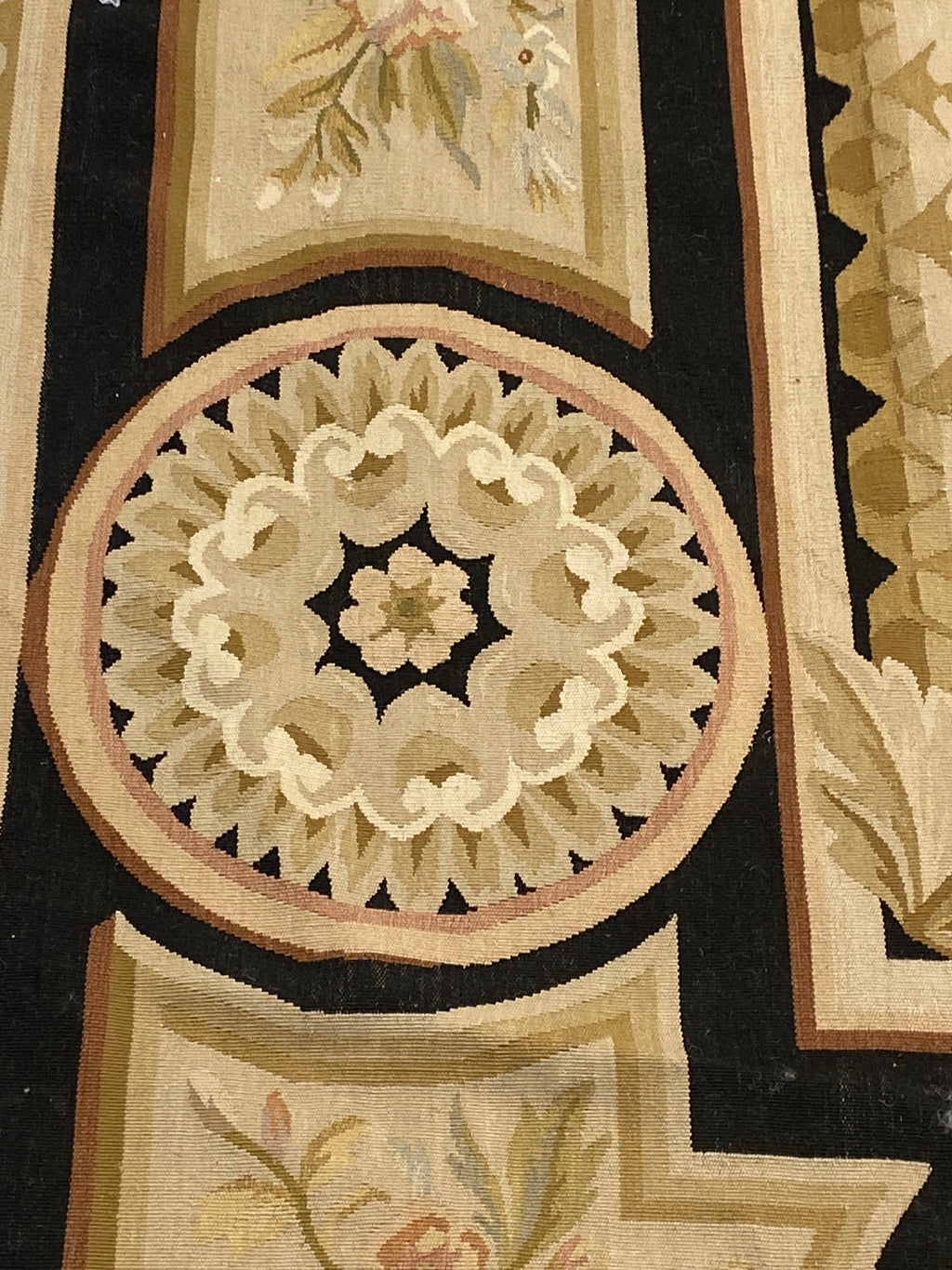 Rugvana AUBUSSON  WOO  12x15