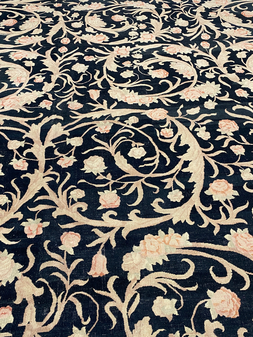Rugvana HAND KNOTTED  11x17