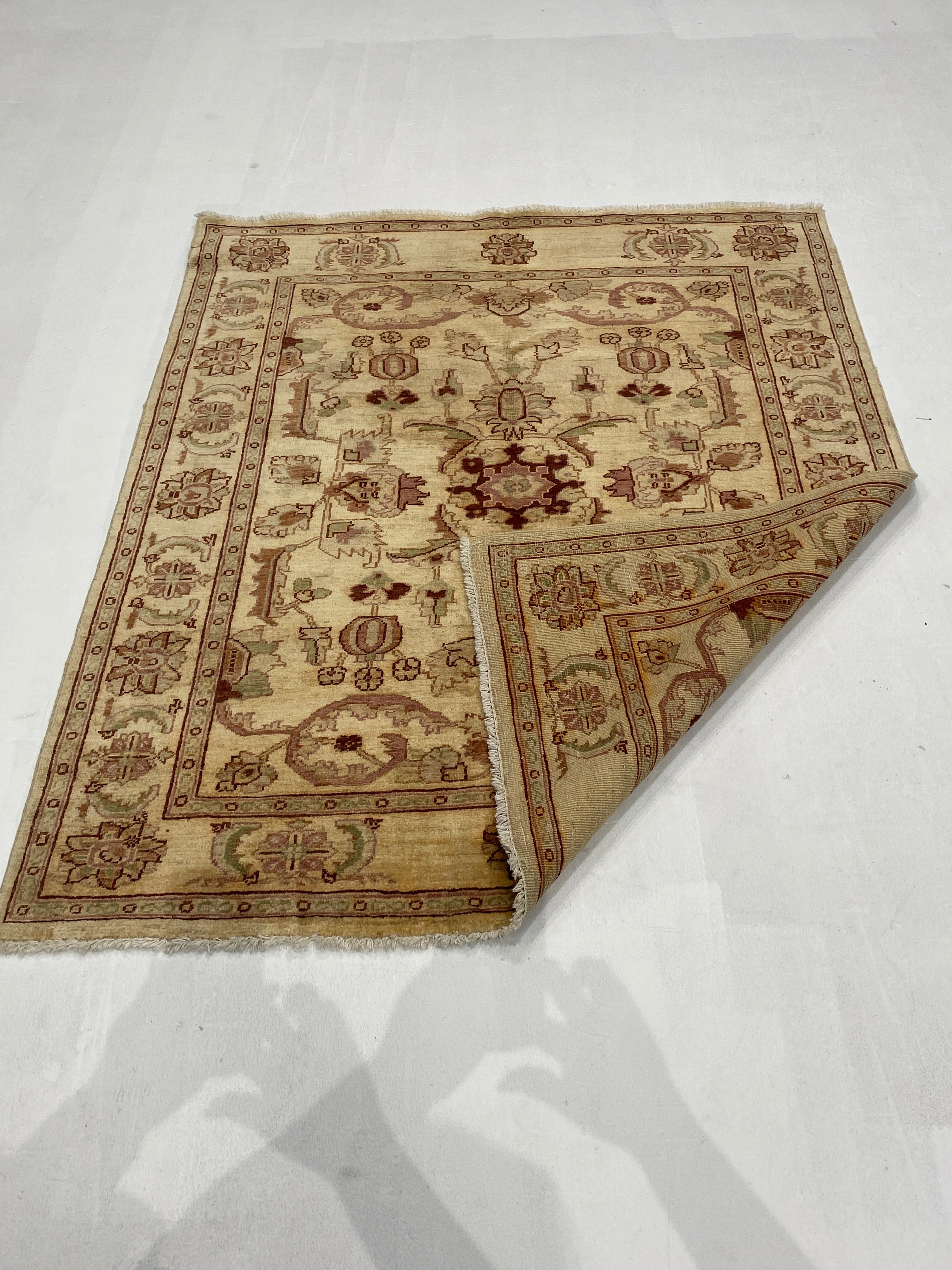 Rugvana HAND KNOTTED  4x5