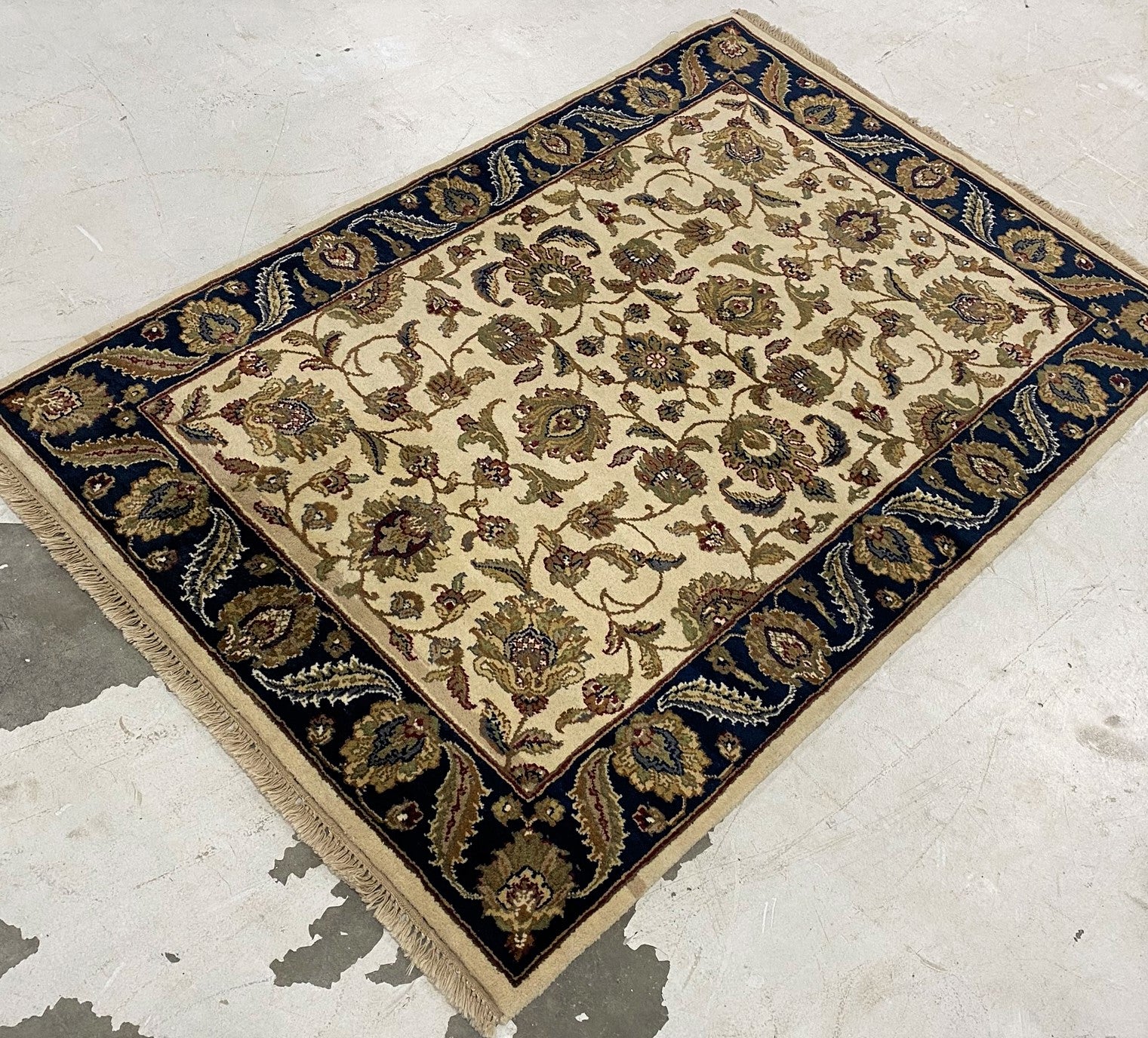 Rugvana HAND KNOTTED  4x5