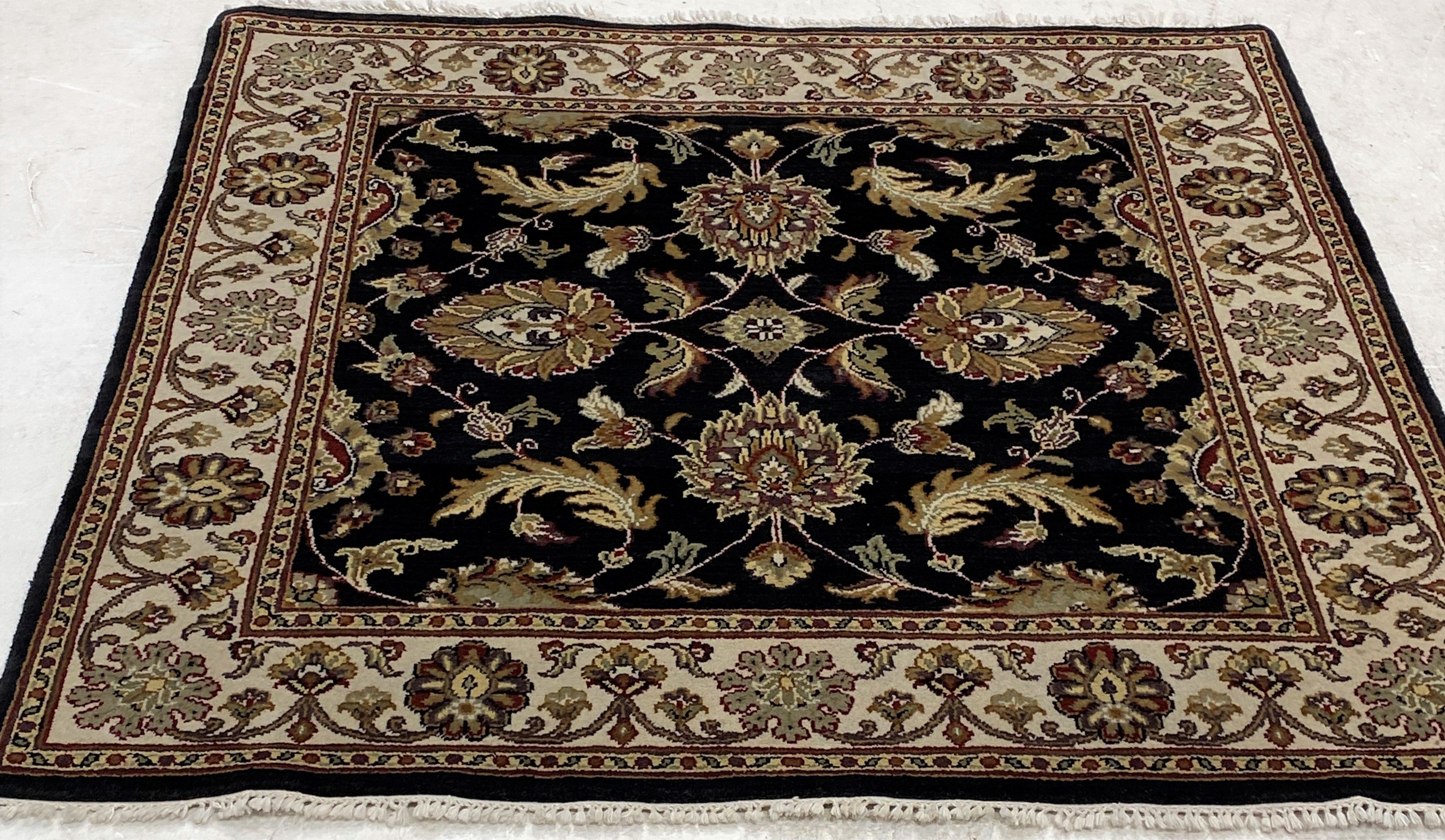 Rugvana HAND KNOTTED  4x5