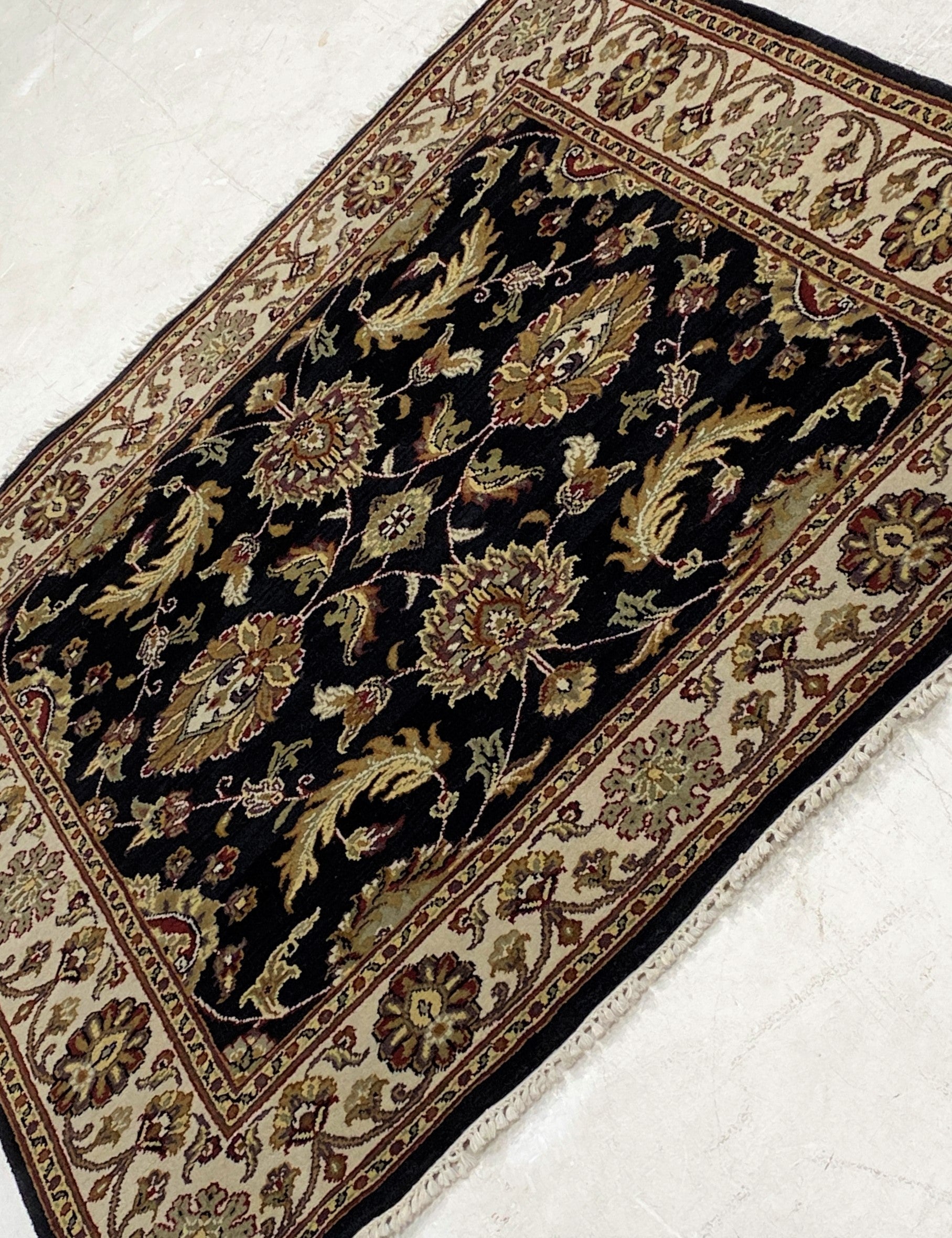 Rugvana HAND KNOTTED  4x5