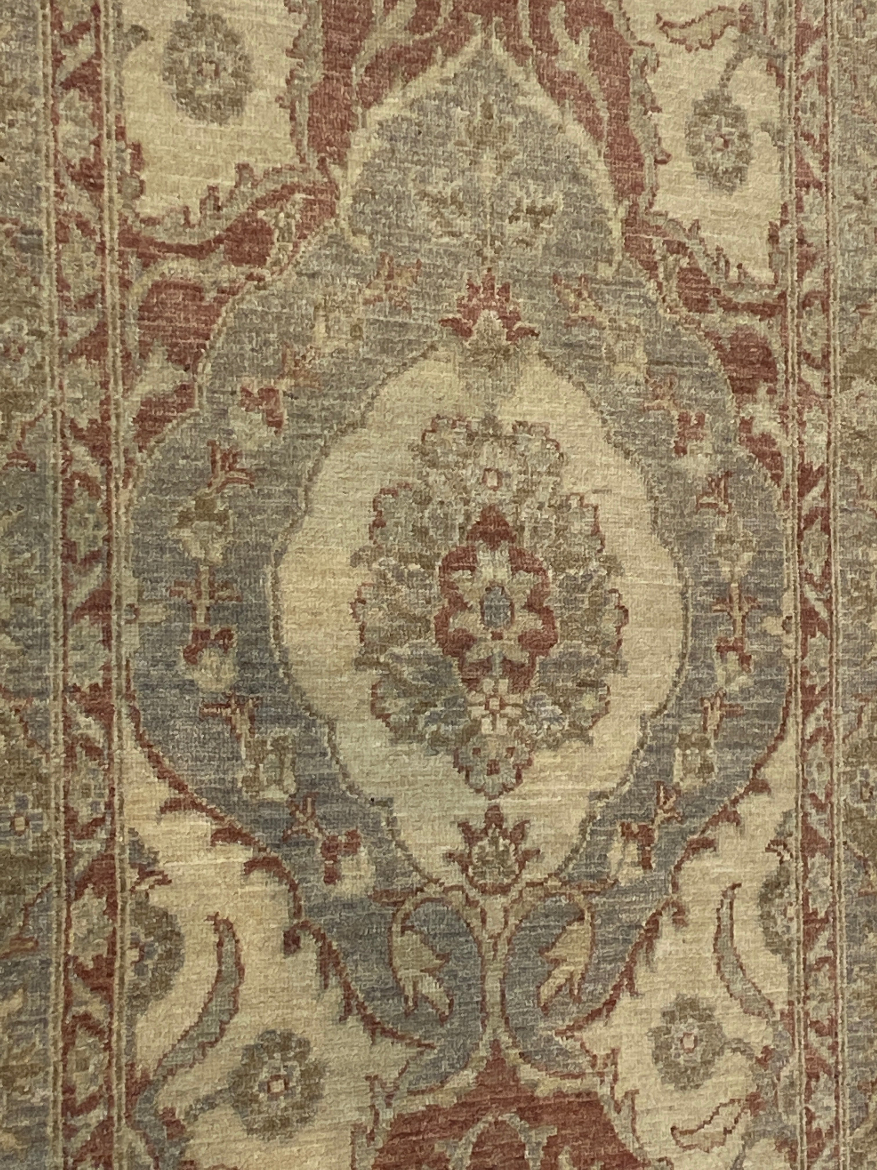 Rugvana FARAHAN  3x5