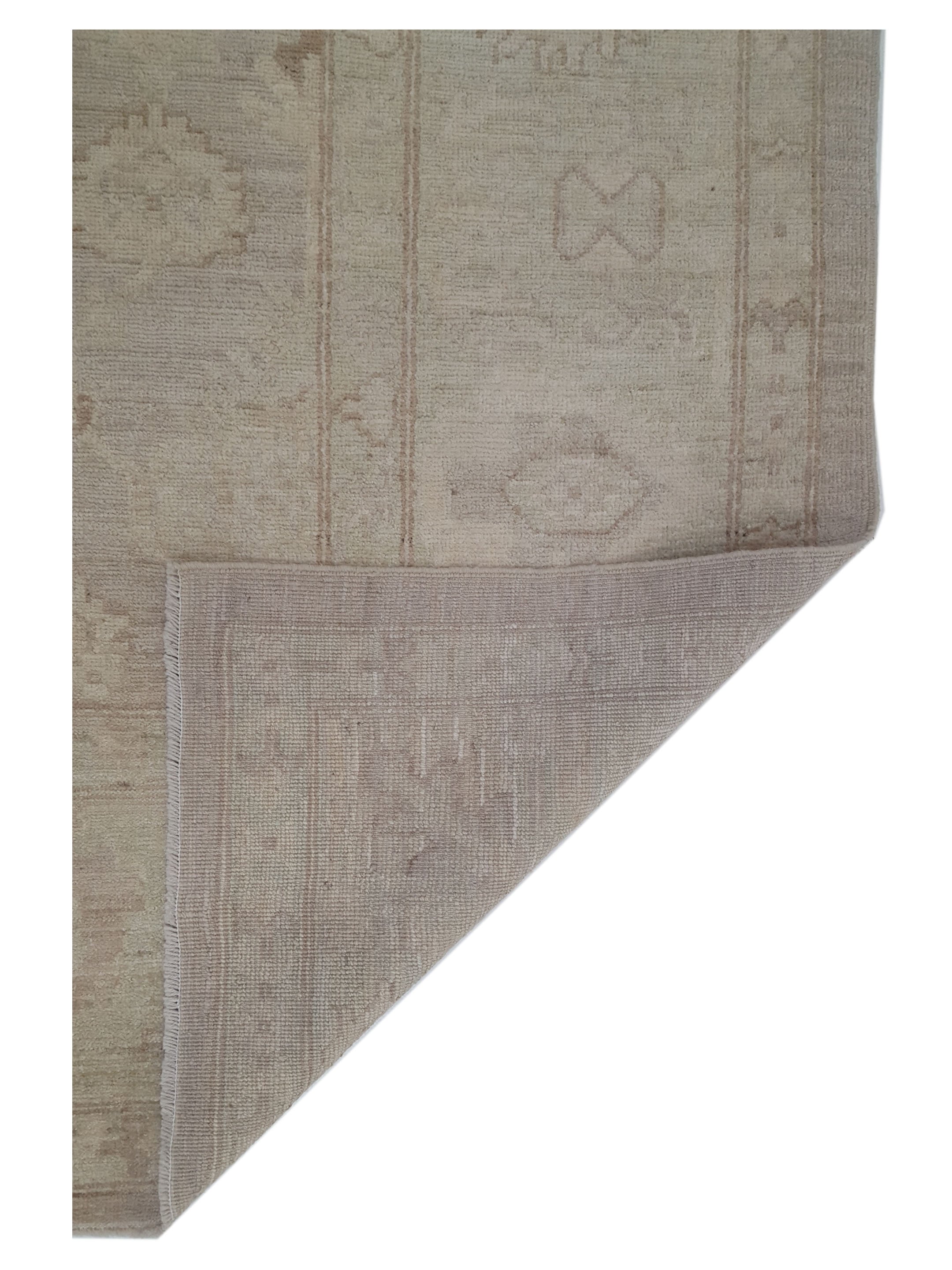 Rugvana OUSHAK  8x9