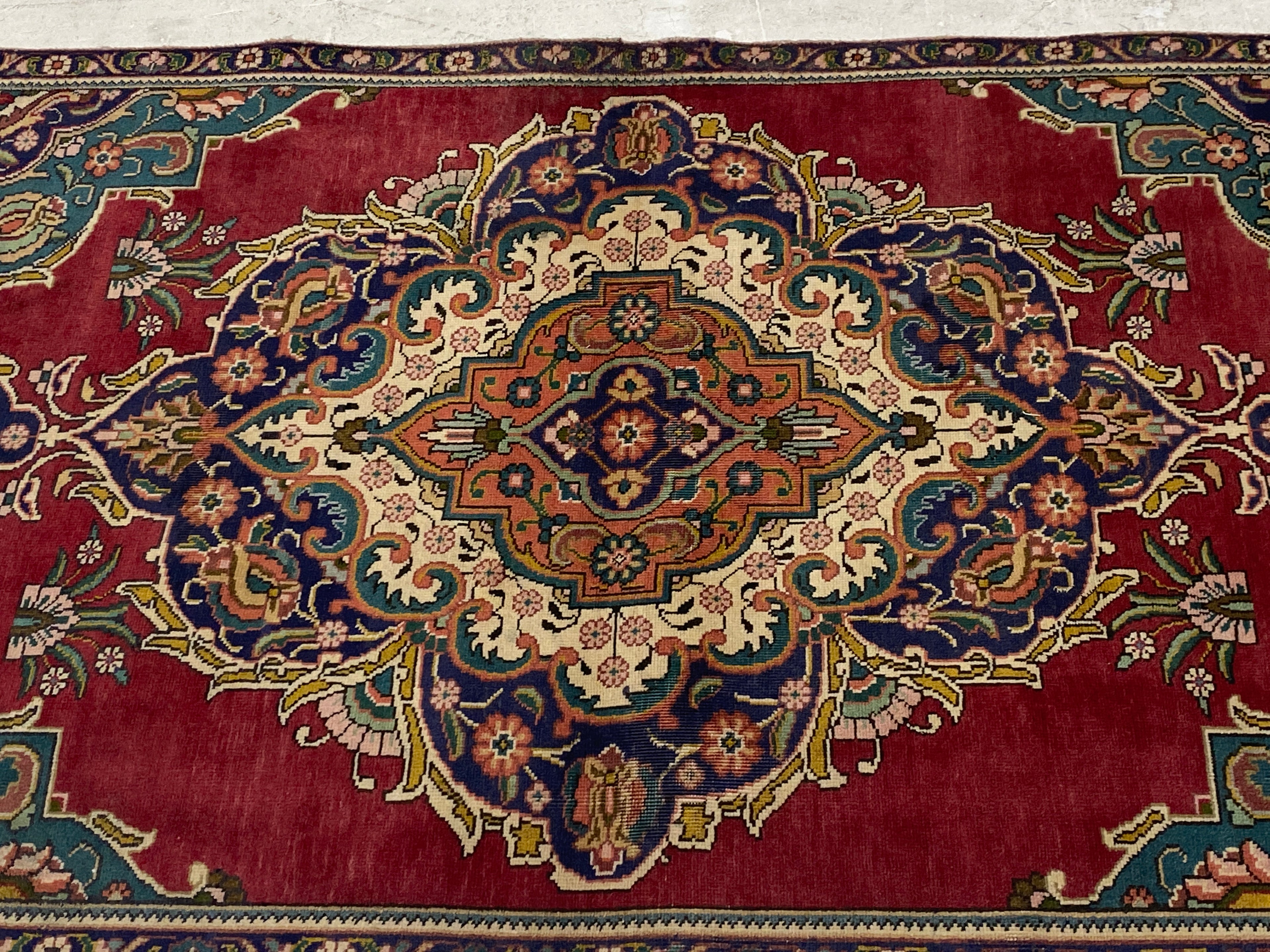 Rugvana TABRIZ  3x6