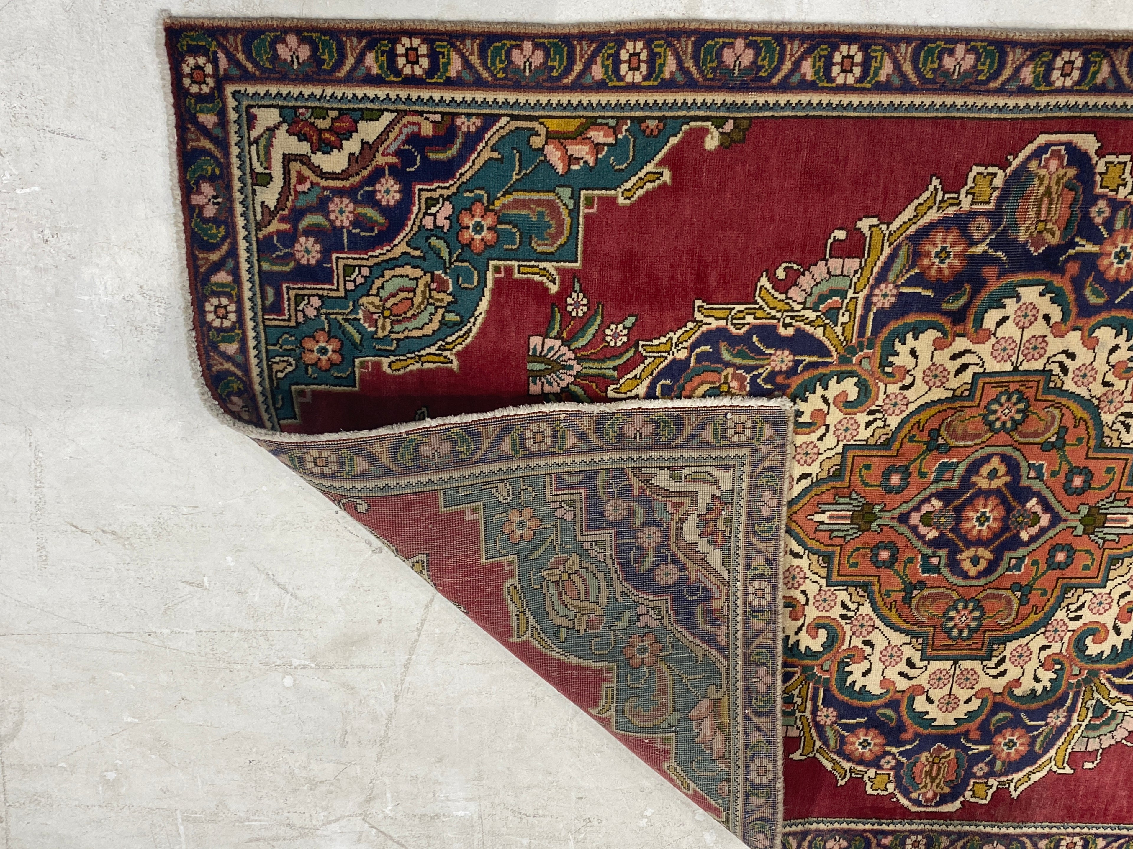 Rugvana TABRIZ  3x6