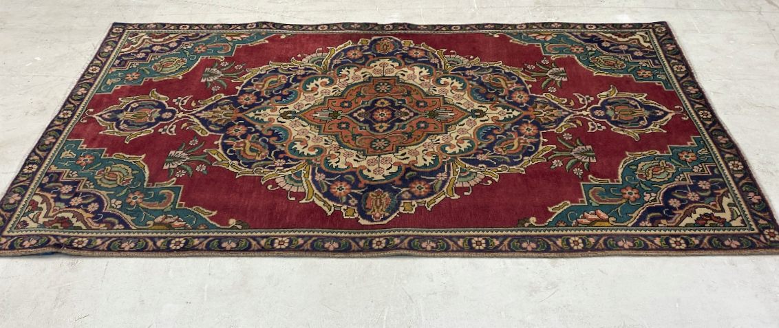 Rugvana TABRIZ  3x6