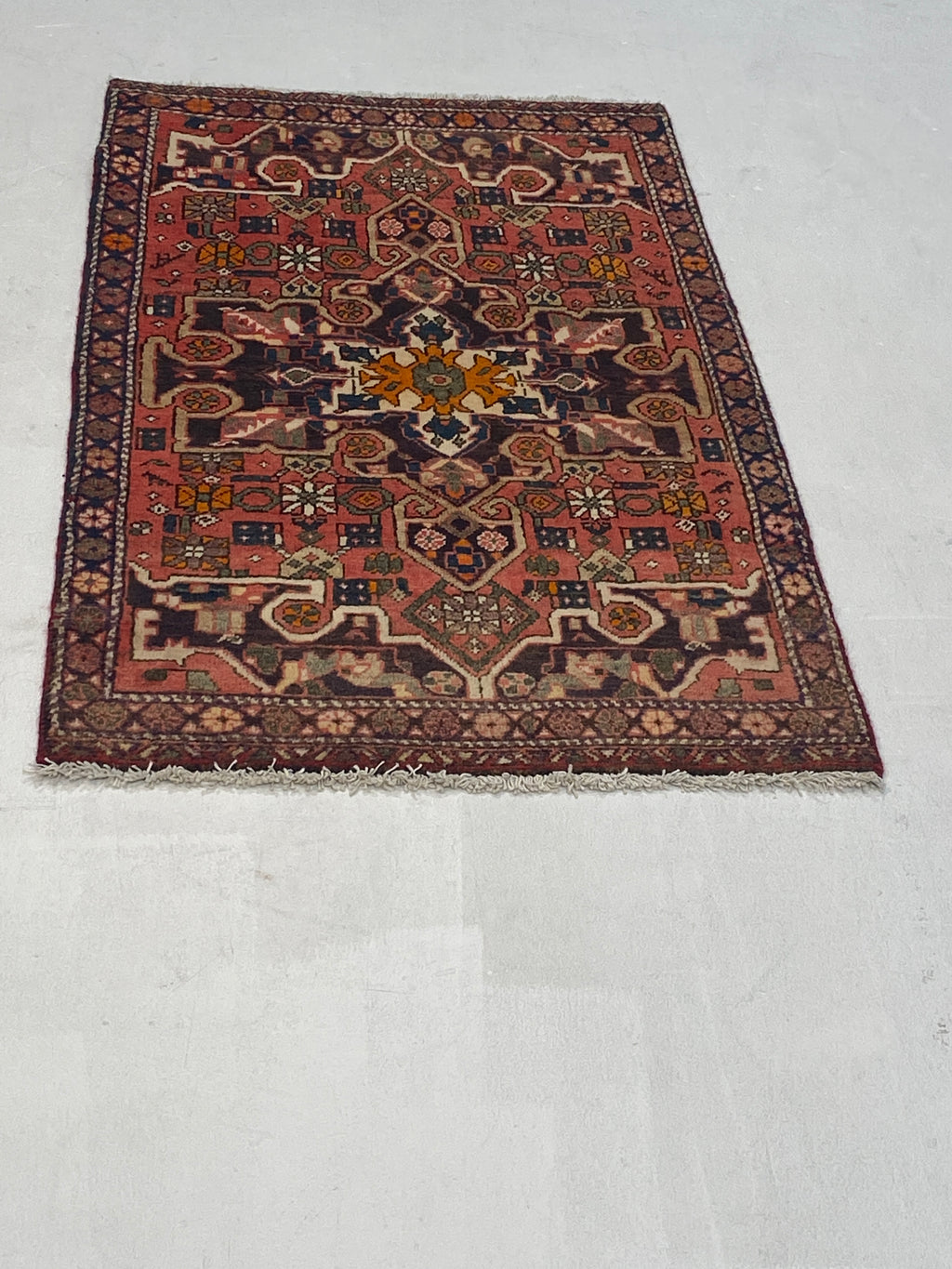 Rugvana KARAJEH  2x4