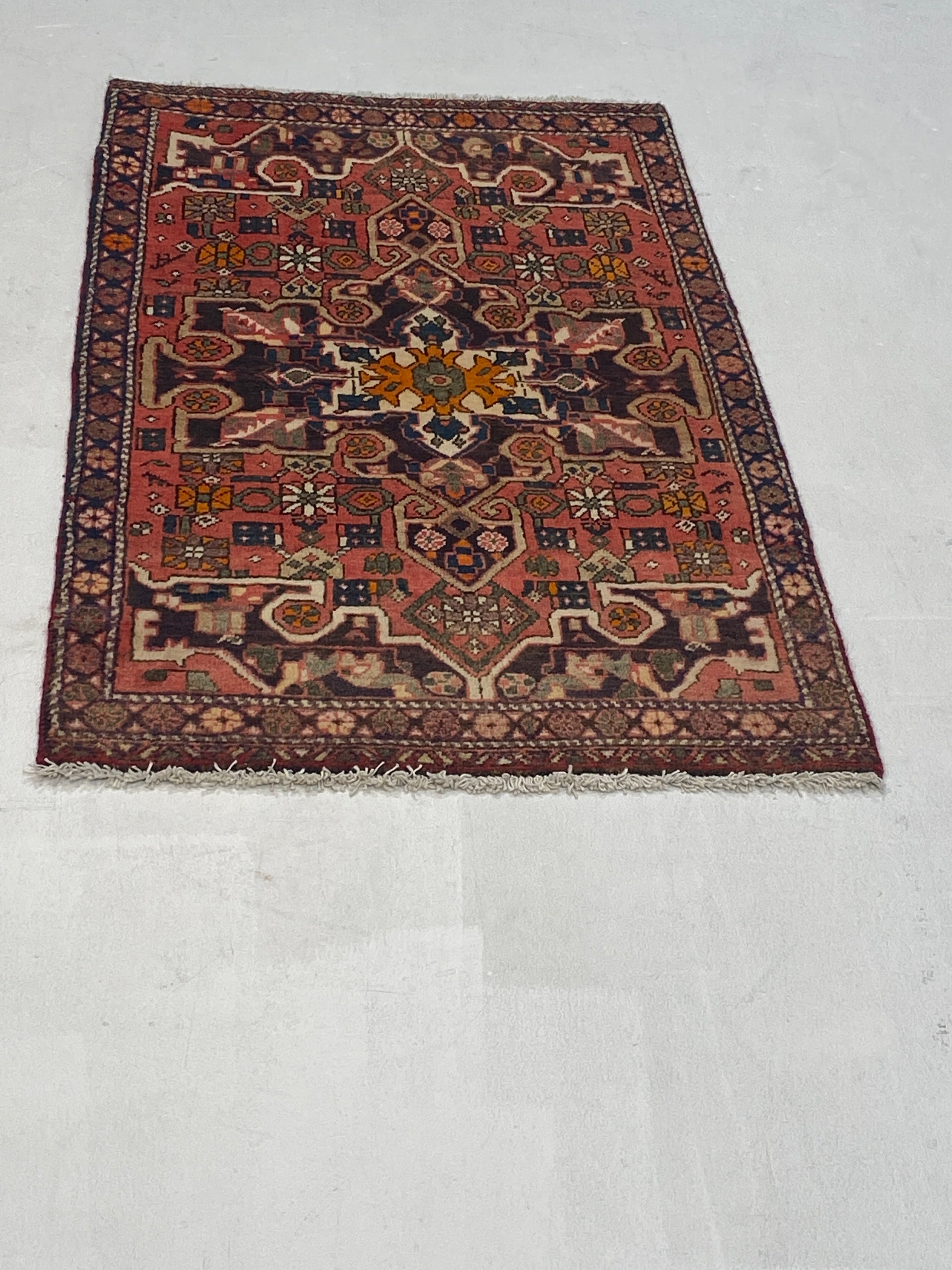 Rugvana KARAJEH  2x4