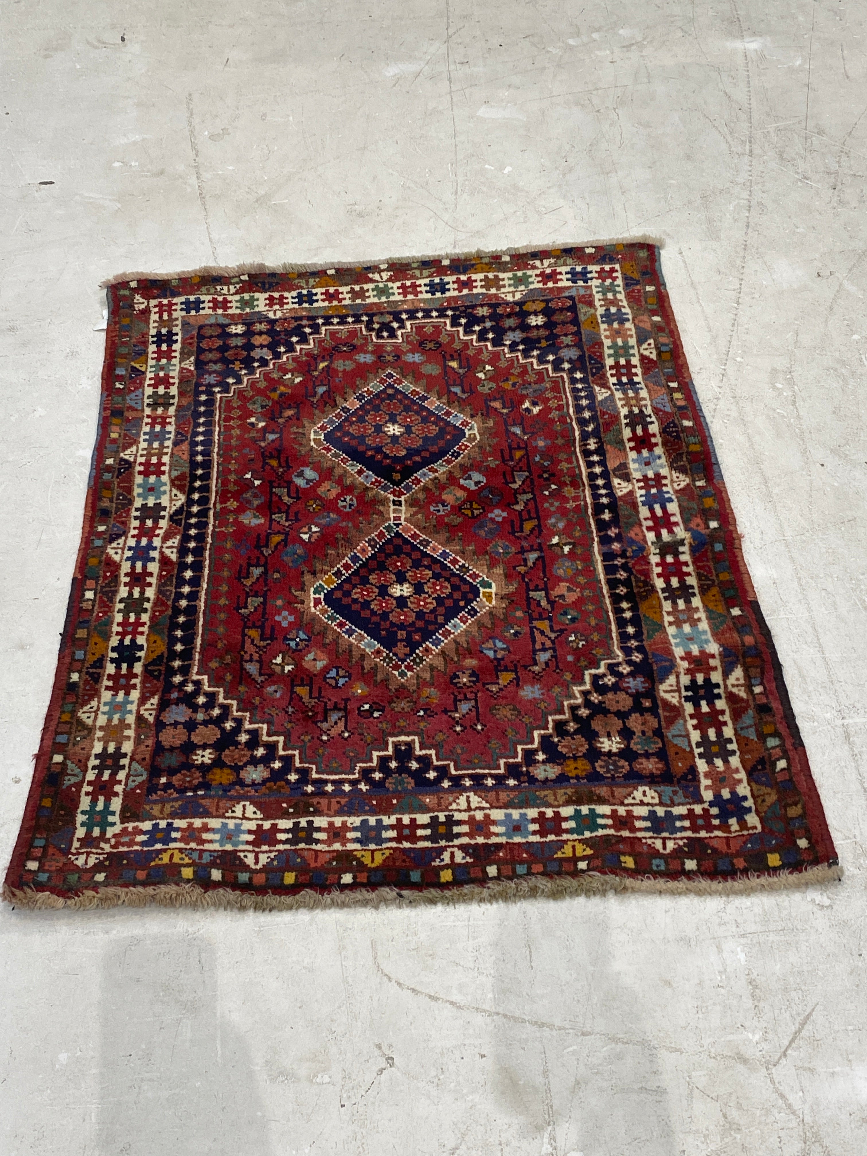 Rugvana SHIRAZ  3x4