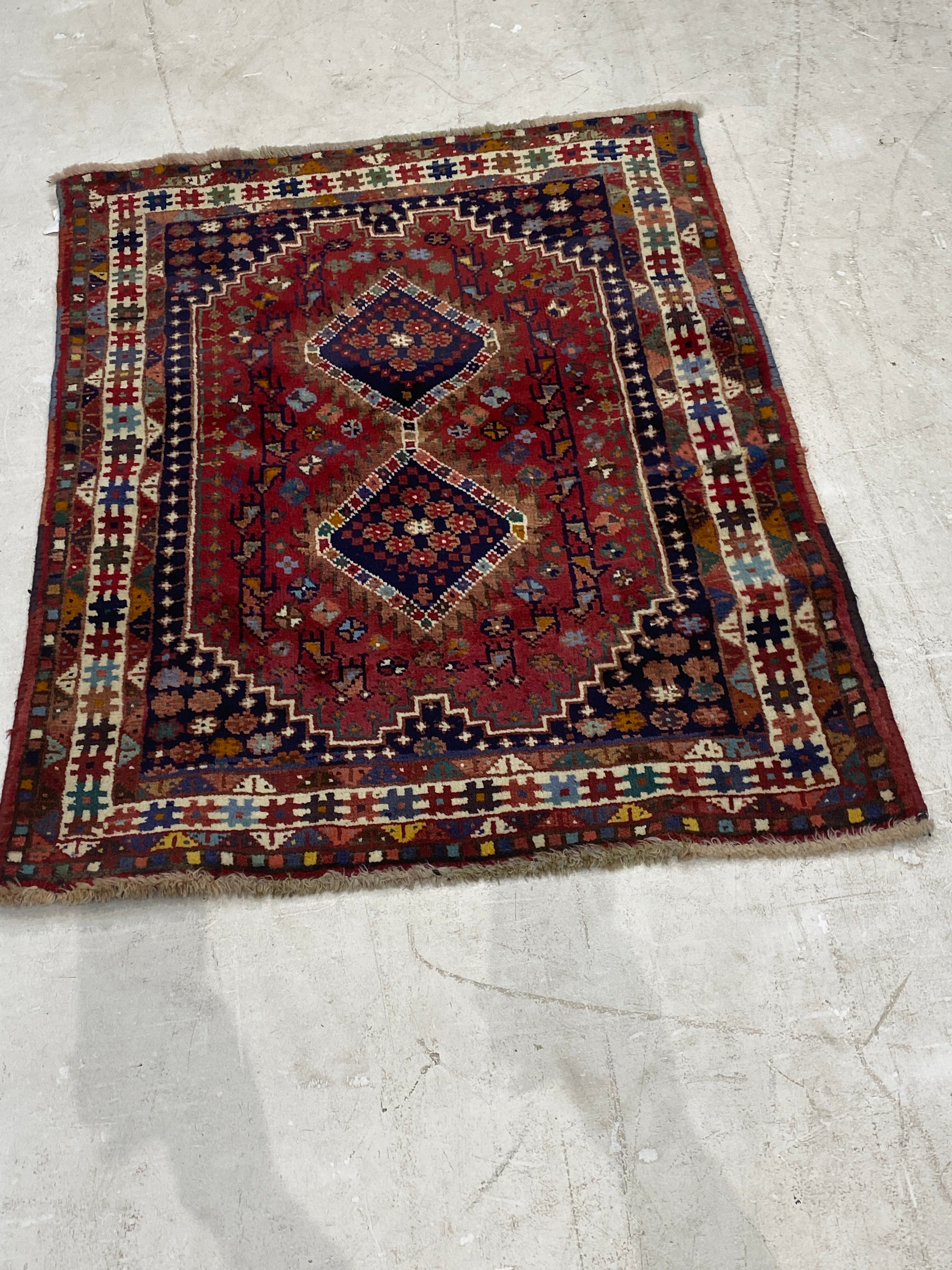 Rugvana SHIRAZ  3x4