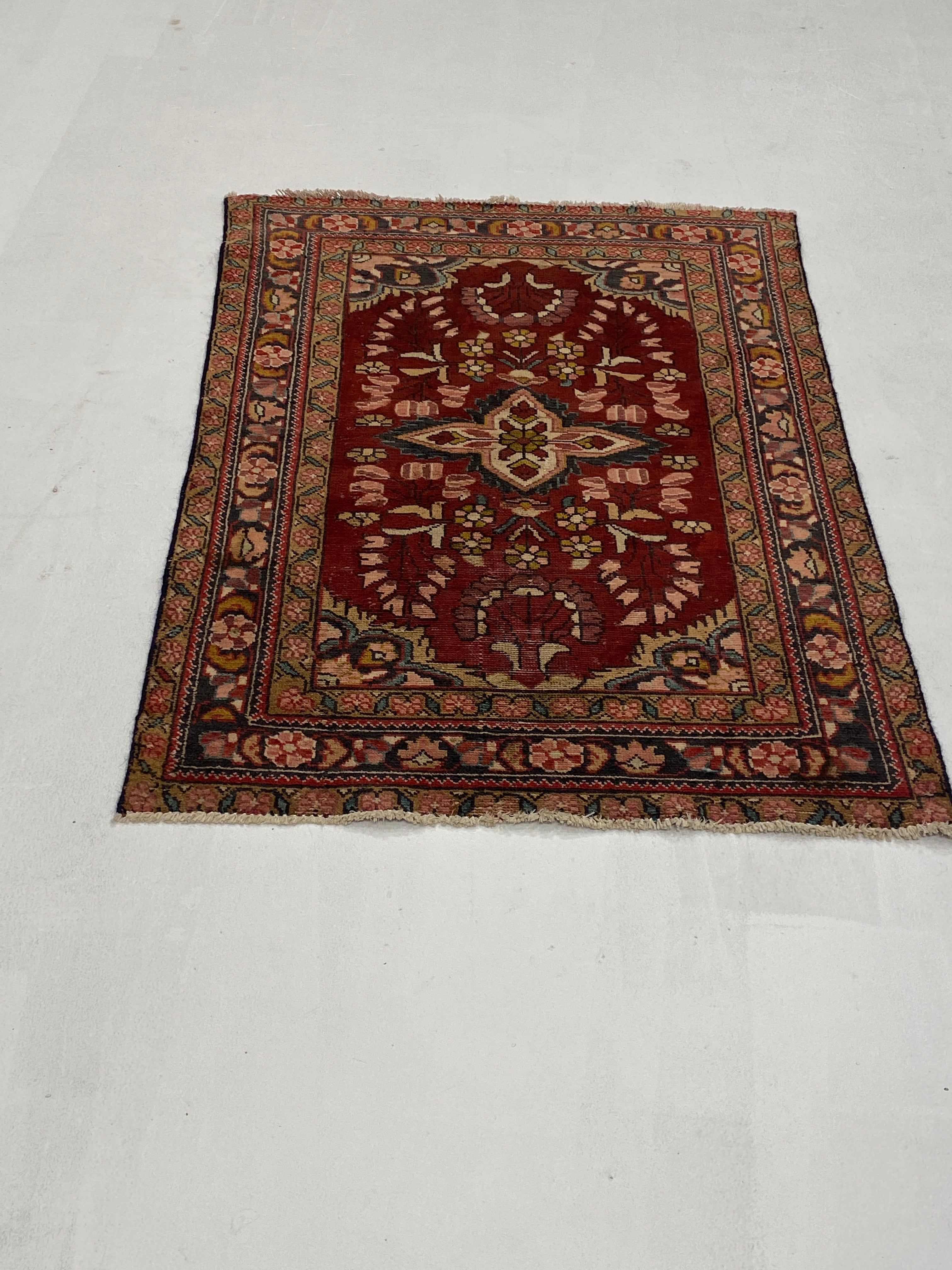 Rugvana LILIHAN  3x4