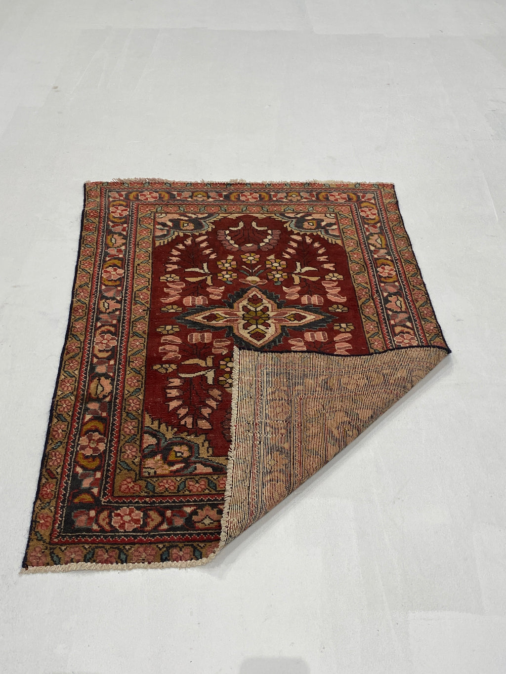 Rugvana LILIHAN  3x4