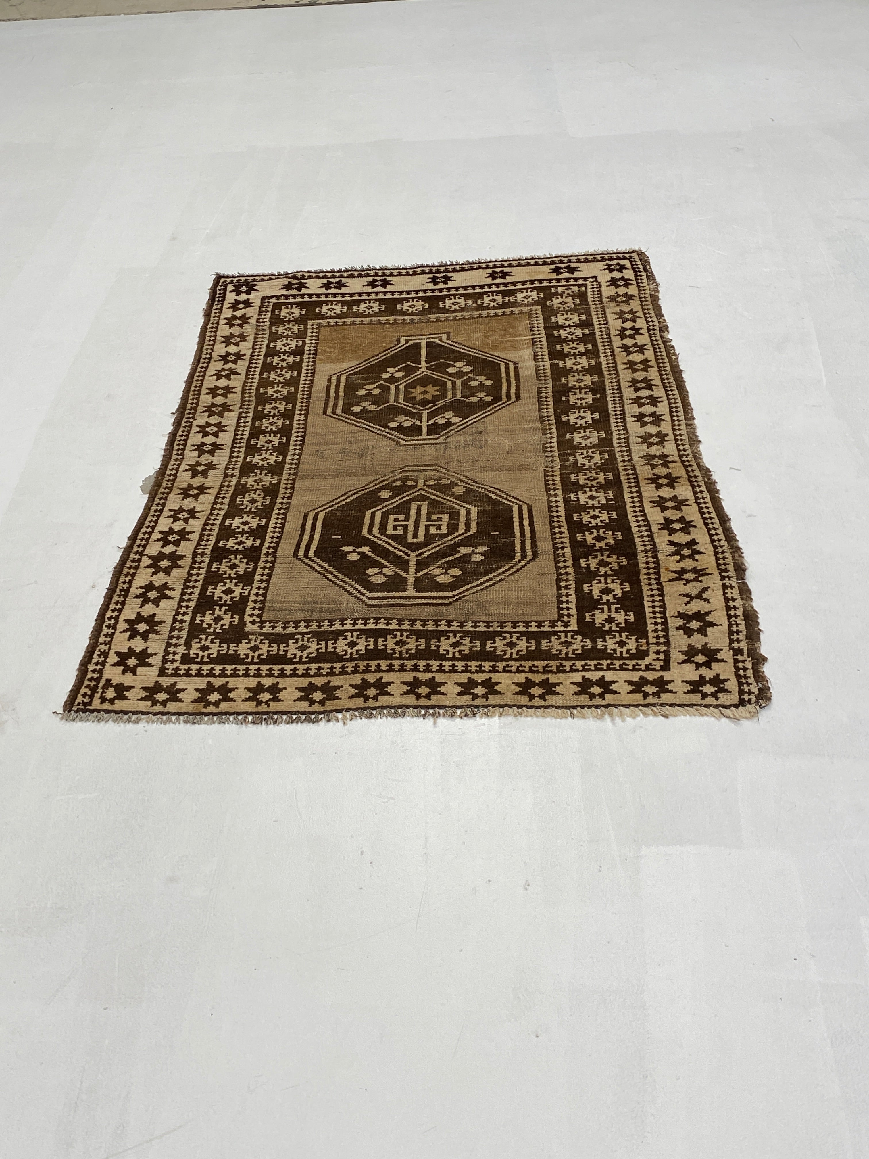 Rugvana OUSHAK  3x5