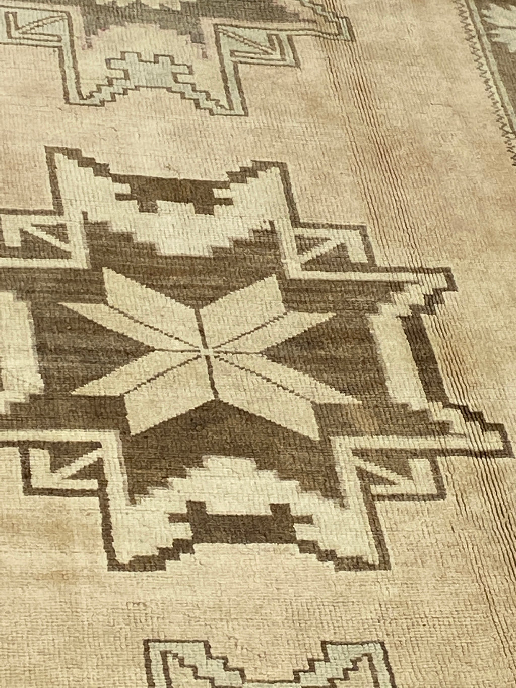 Rugvana OUSHAK  4x7