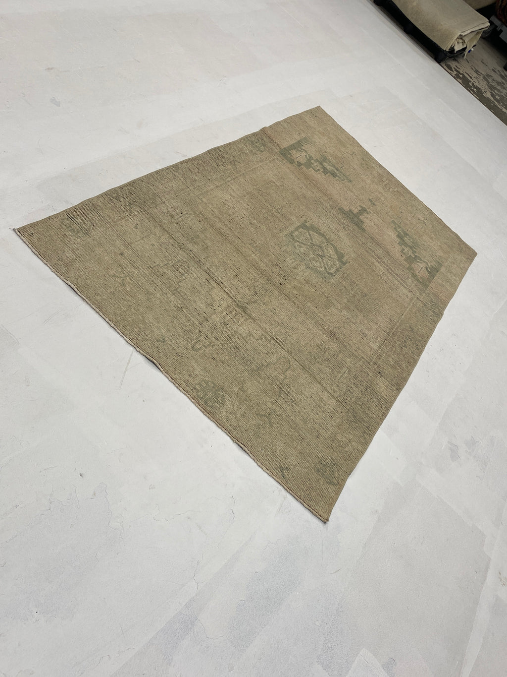 Rugvana OUSHAK  4x8