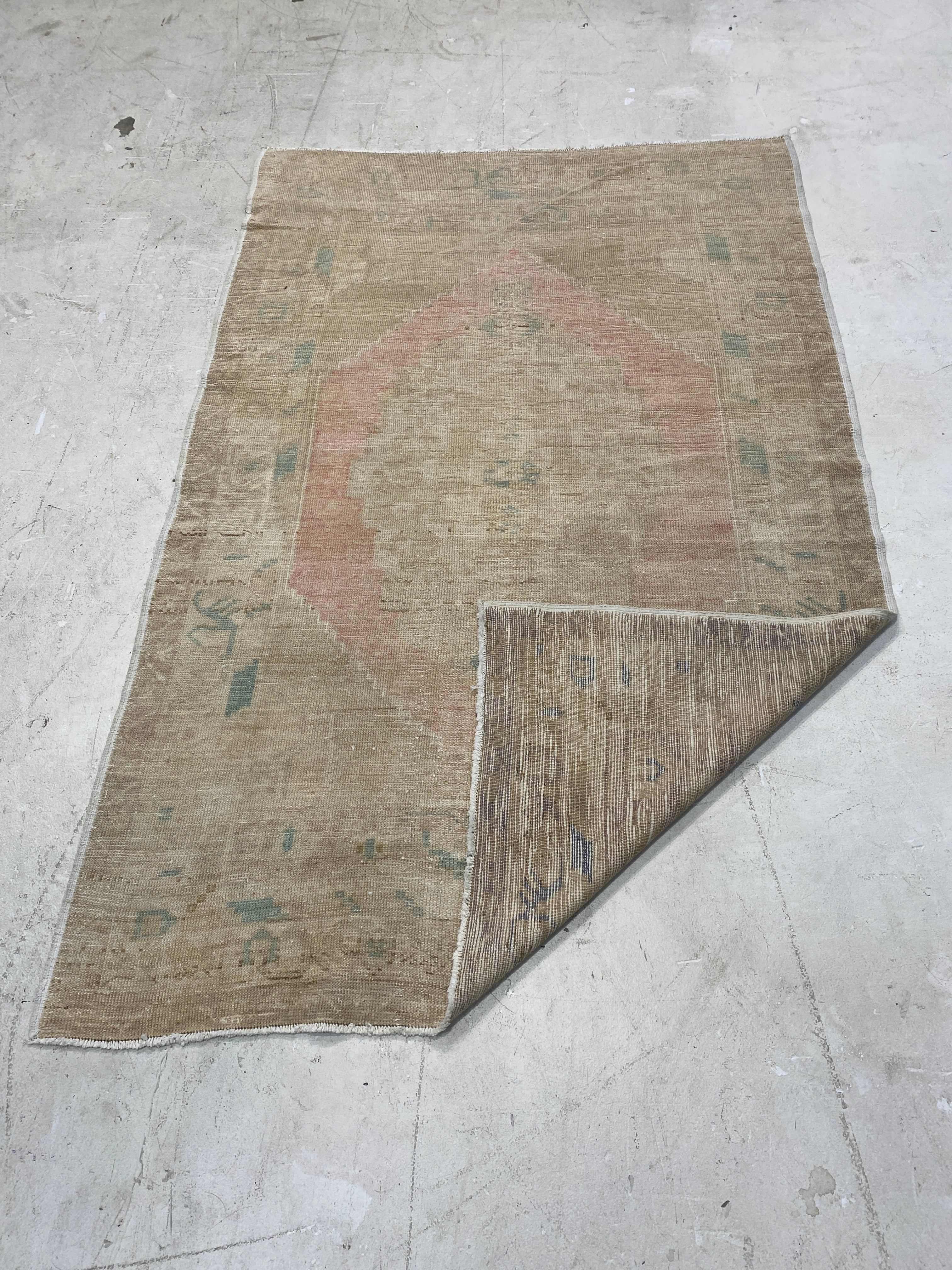 Rugvana OUSHAK  4x6