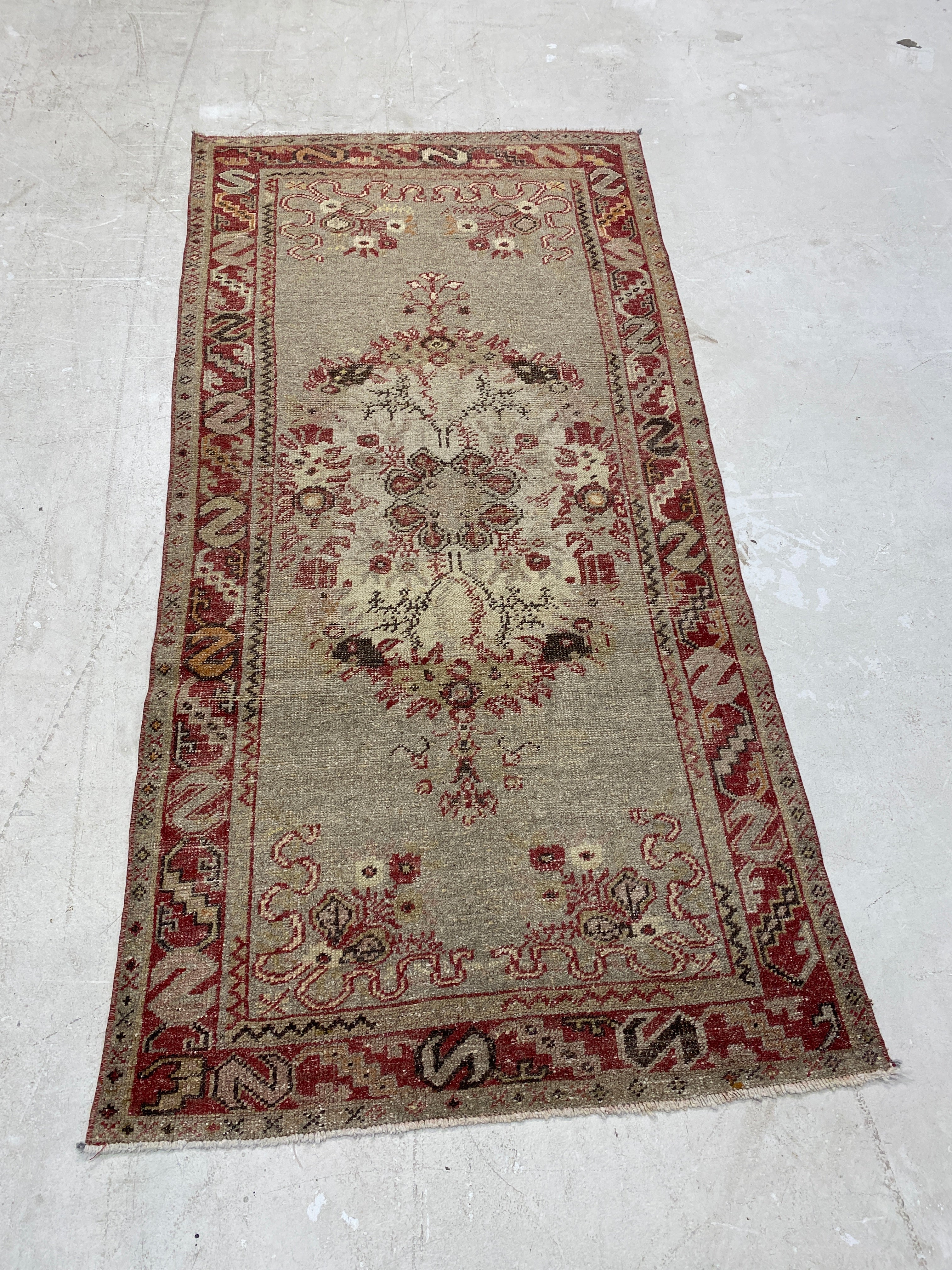 Rugvana ANATOLIAN  3x4